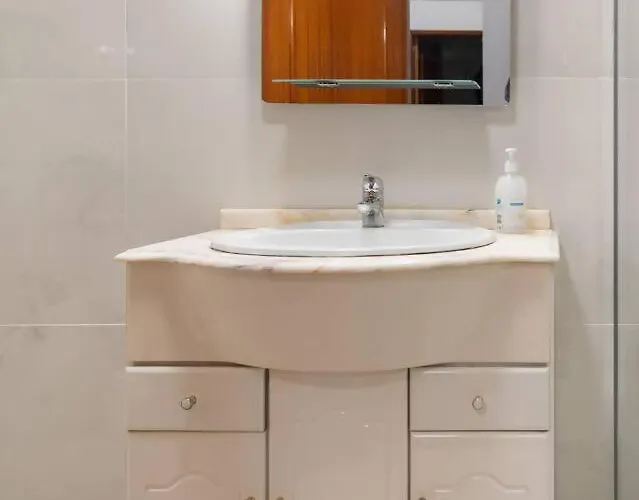 Esmael By Mth Funchal (Madeira)